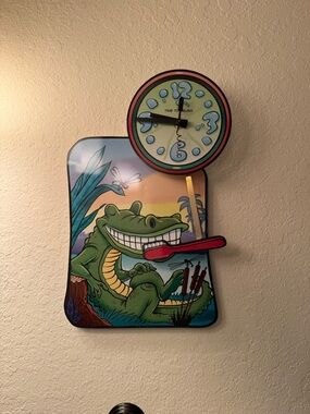 Playful Alligator Wall Clock with Toothbrush Pendulum - Green